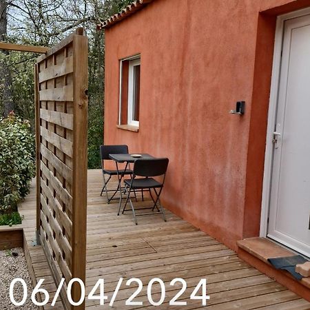 Studio Neuf Rocbaron Extérieur photo